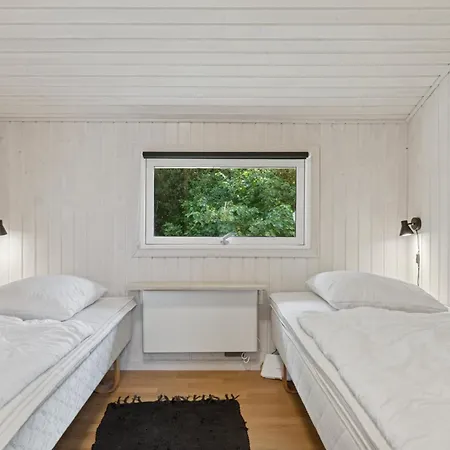 Sommarhus På Naturtomt 800 M Från Nordsjön Semesterbostad *